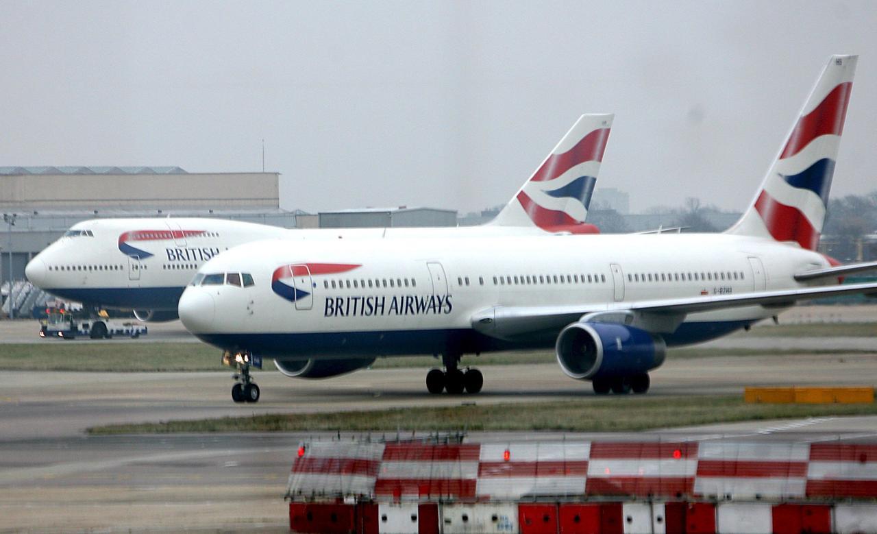 Andare in Uk costerà di più: il lasciapassare Eta sale ancora ed è il secondo aumento – ecco quanto si spenderà