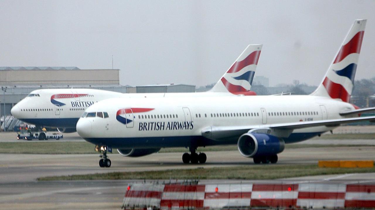 Andare in Uk costerà di più: il lasciapassare Eta sale ancora ed è il secondo aumento – ecco quanto si spenderà