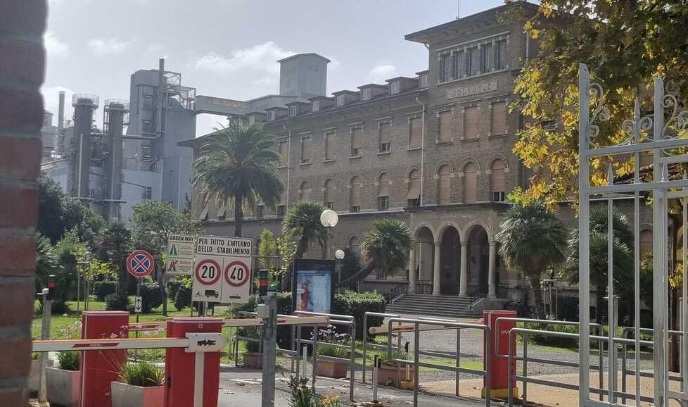 Solvay, buste paga sbagliate: «Risolvere è una priorità»