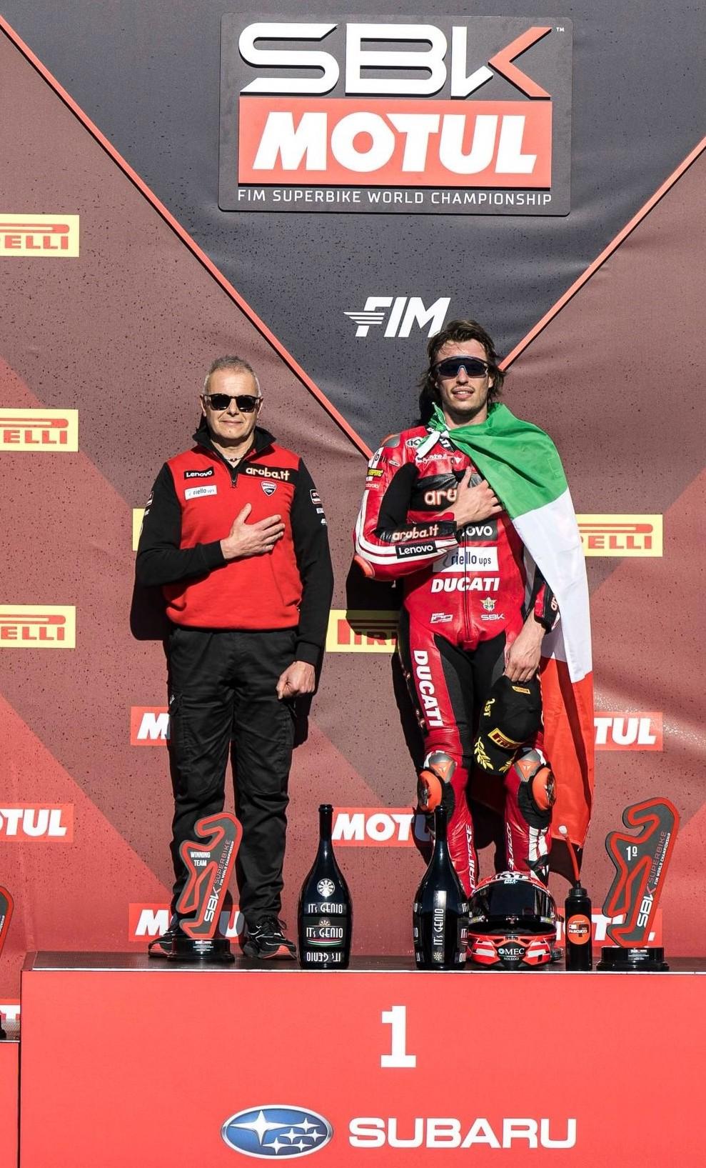 Nicolò Bulega domina a Portimao: dopo Gara 1 vince anche Superpole Race e Gara 2