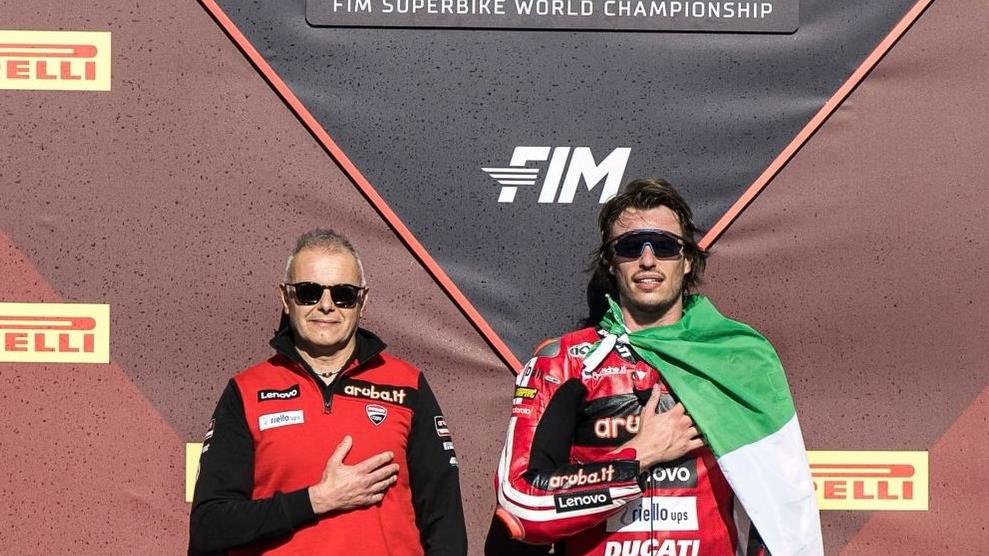 Nicolò Bulega domina a Portimao: dopo Gara 1 vince anche Superpole Race e Gara 2