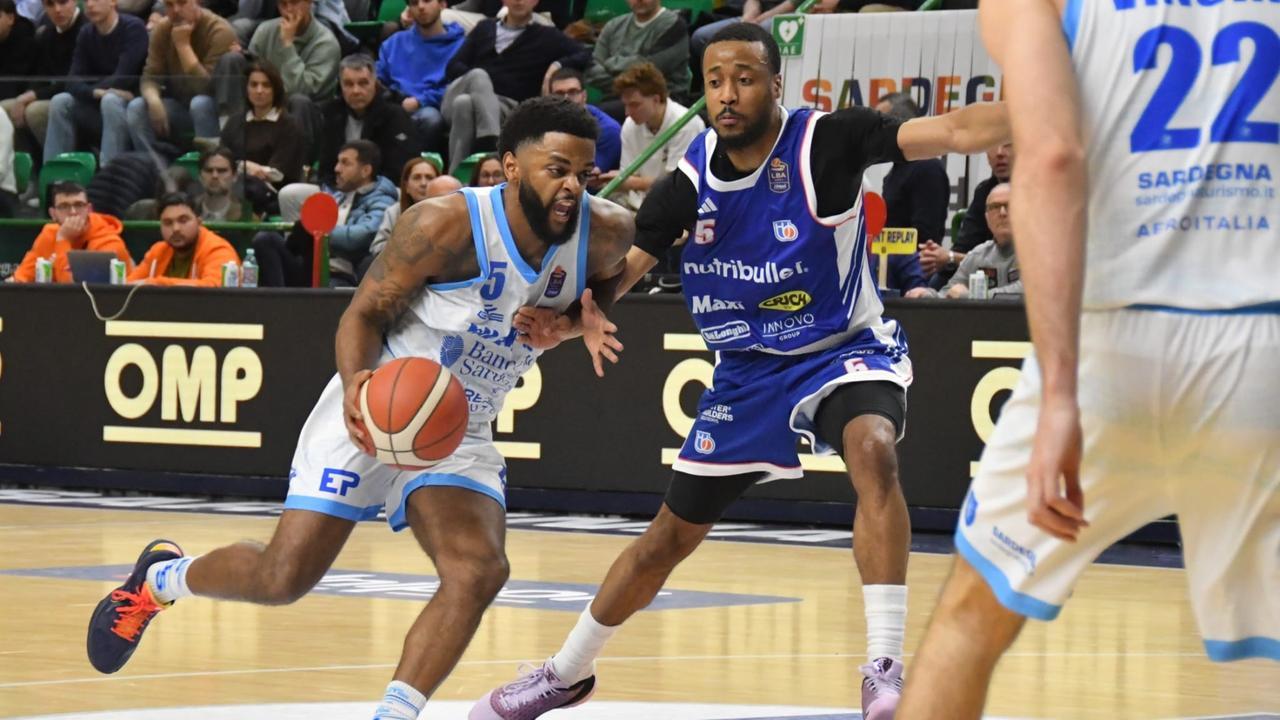 Disastro Dinamo in casa contro Treviso, lo spettro della retrocessione è dietro l’angolo