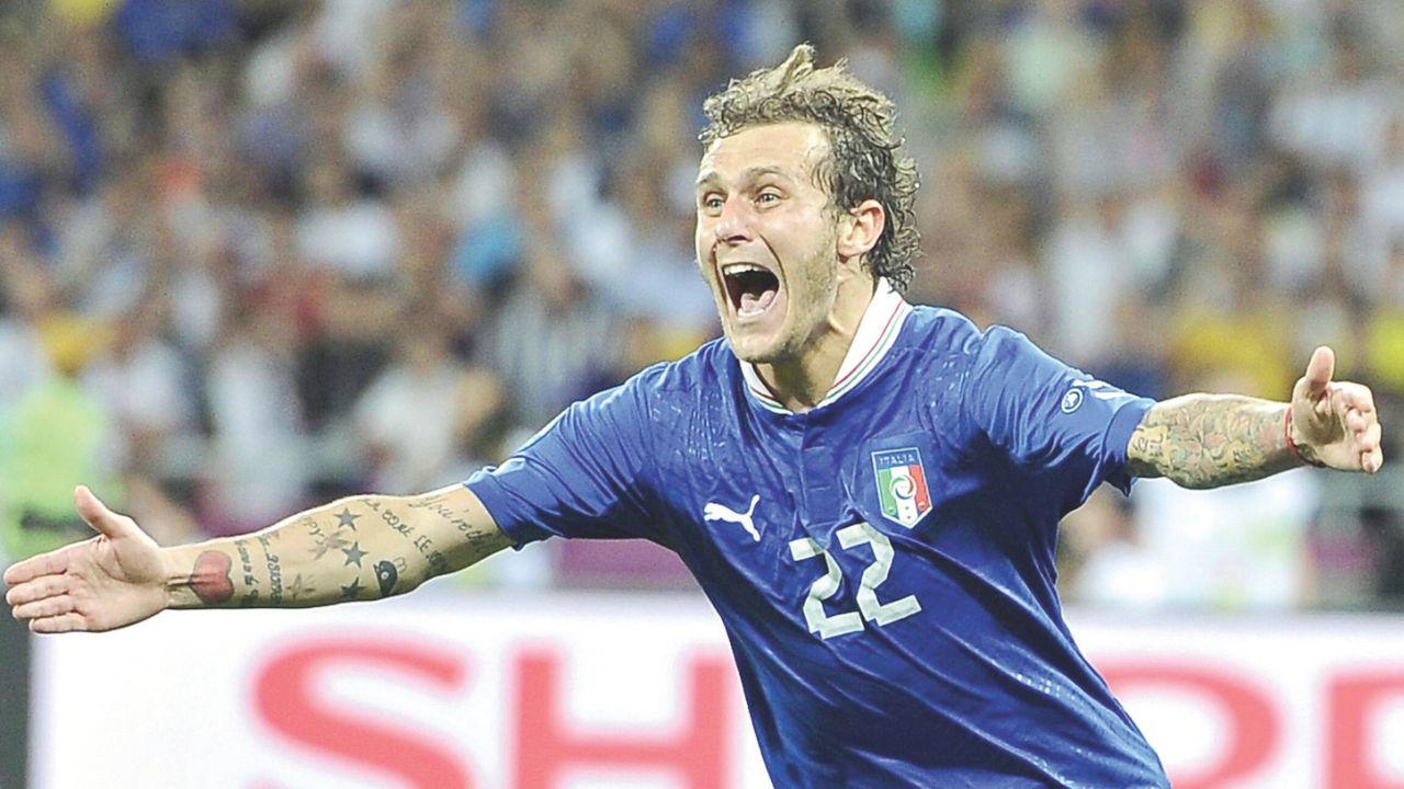 
	Diamanti in maglia azzurra&nbsp;

