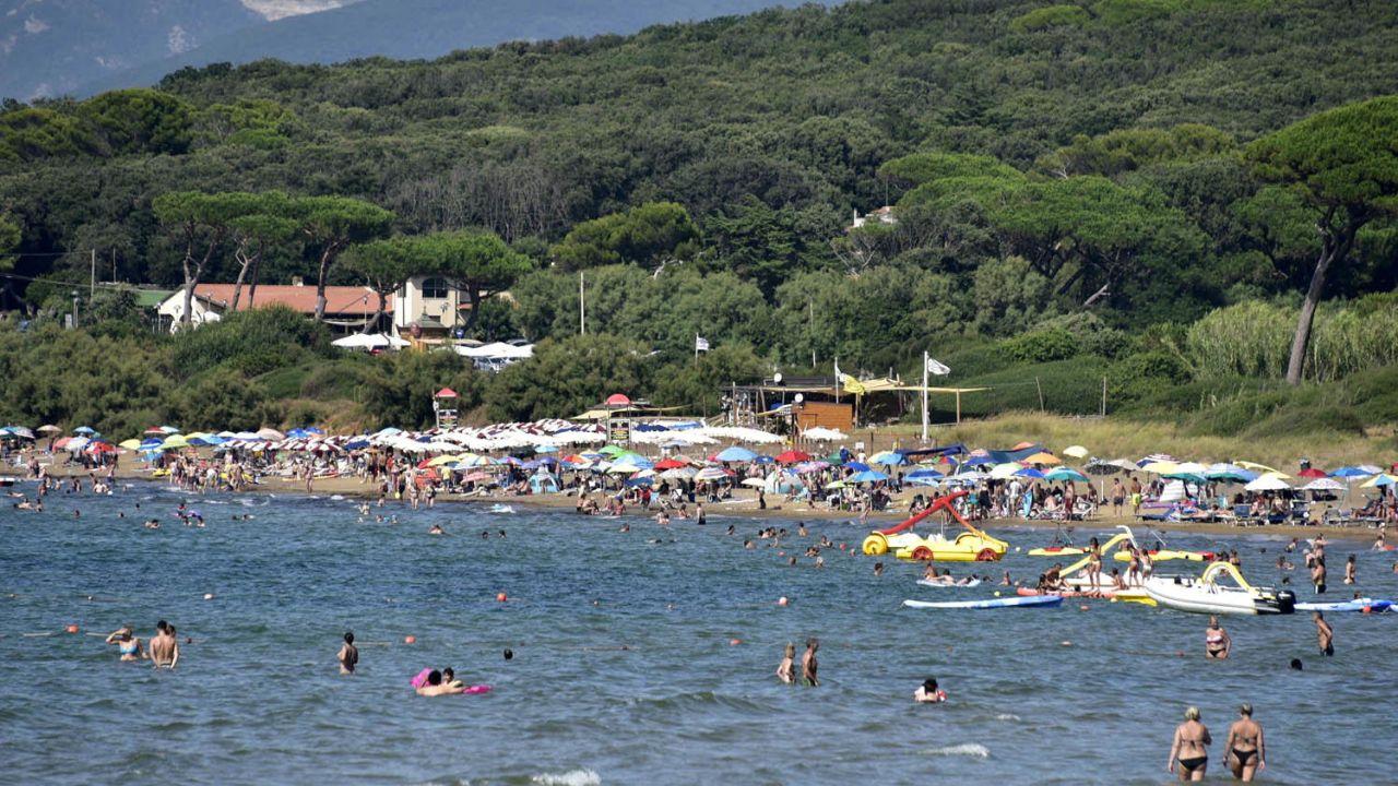 
	La spiaggia di Baratti (Foto archivio Barlettani 2024)

