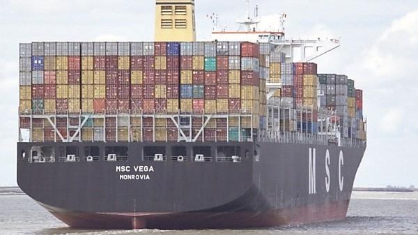 Armi e materiale bellico in porto: bloccati a Cagliari 11 container