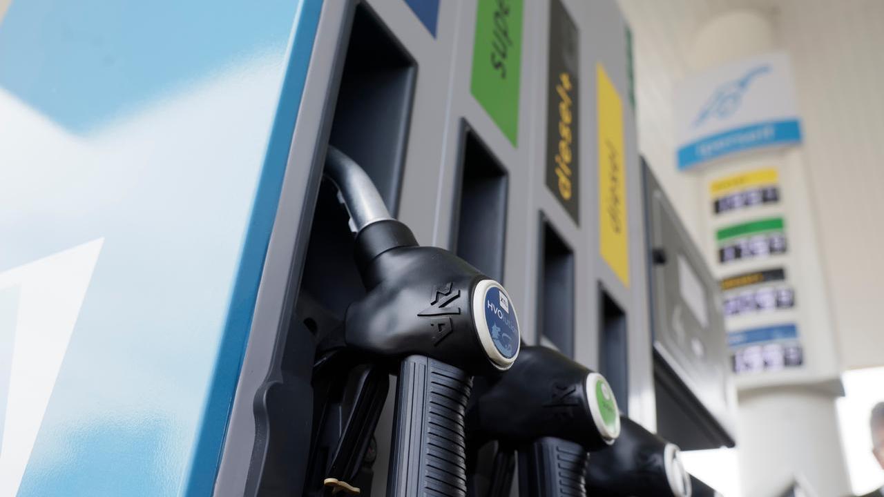 Pisa, la finanza sanziona tre distributori per irregolarità sui prezzi