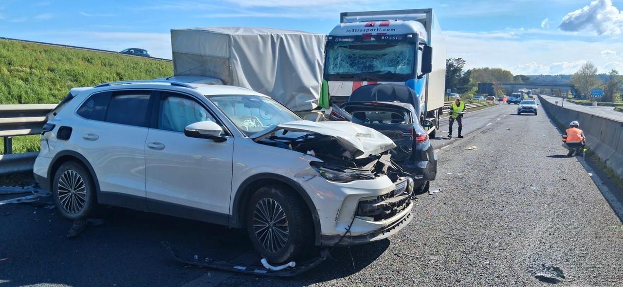 Fi-Pi-Li, incidente fra Montopoli e Pontedera: un morto