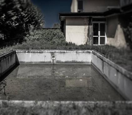 Saletta, hotel mai aperto venduto all’asta per 73mila euro