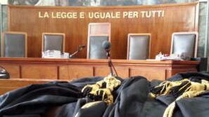 «Ti taglio la gola come si fa con i cammelli»: condannato marito violento