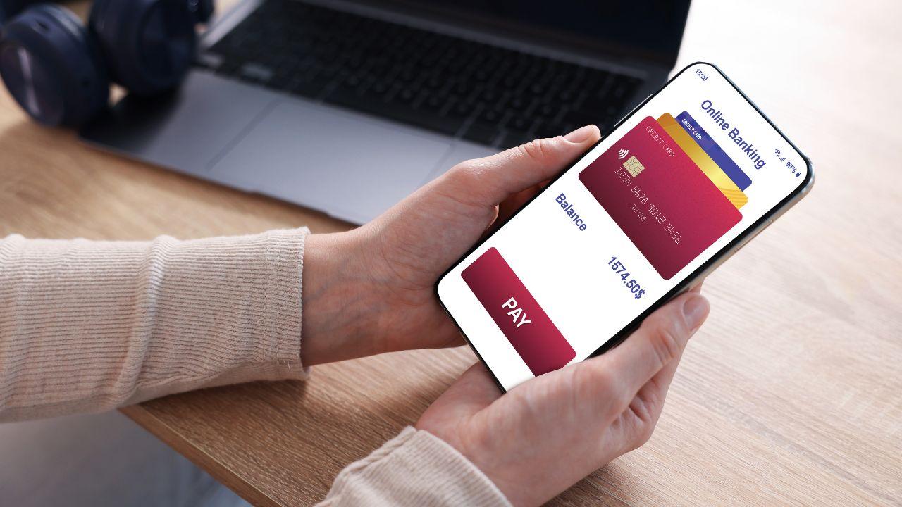 Bonifici, stop in tutta Europa per 4 giorni: cosa succede a pagamenti e stipendi