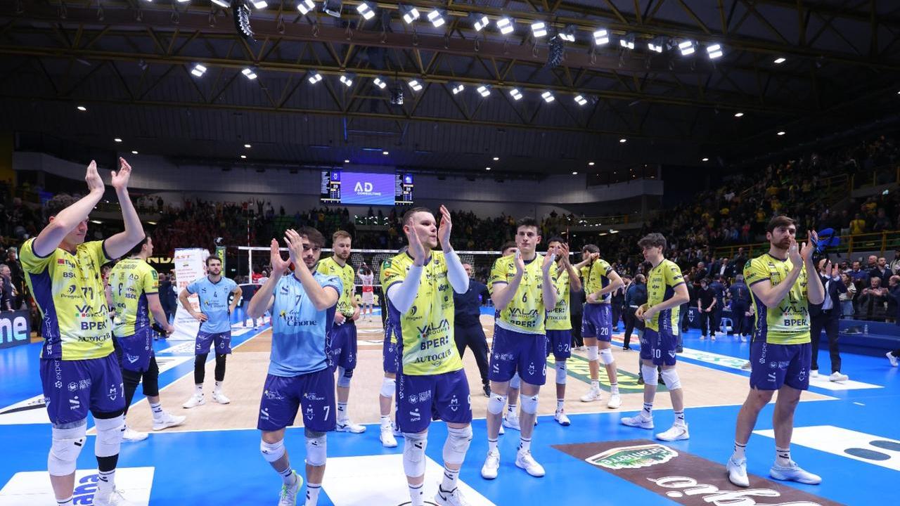 Modena Volley riparte dai suoi tifosi ed è sfida con Verona per Sani