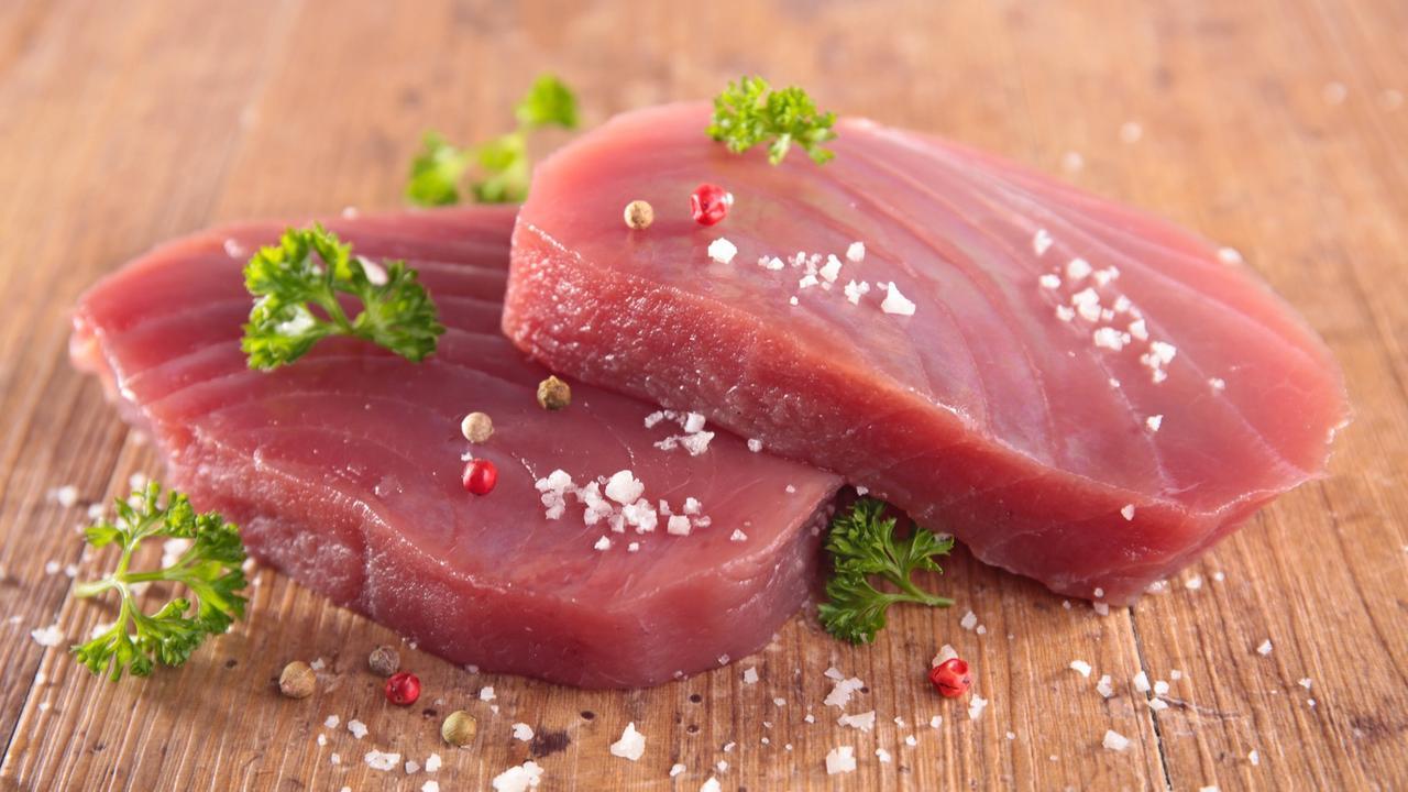 Tonno ritirato per rischio alimentare, l’azienda Coromeu: «Nessuna responsabilità, non vendiamo prodotti sfusi»