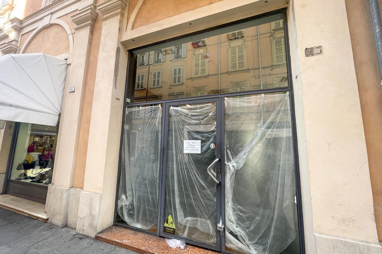 Chiude 21 Outlet in centro storico. «Riapriremo a Bosco»