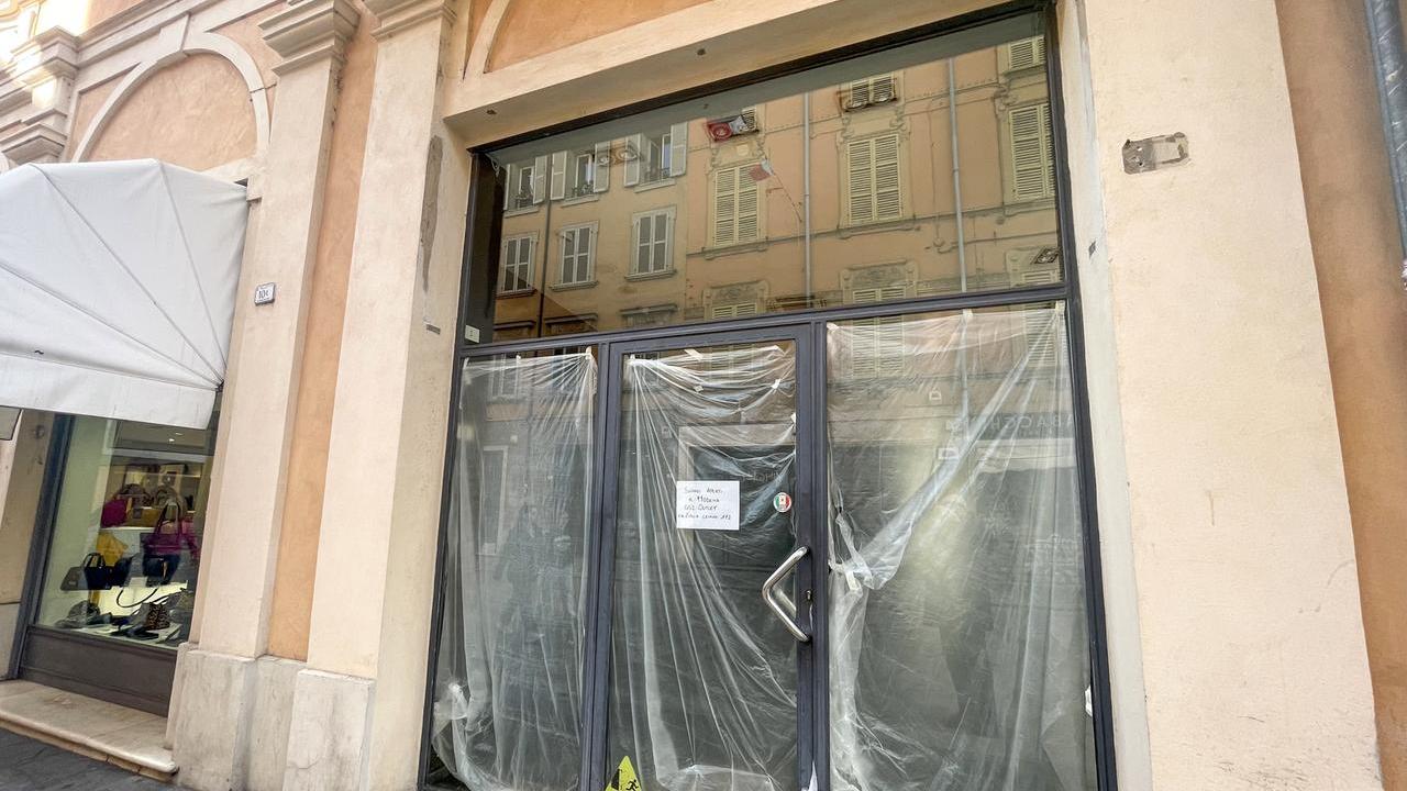 Chiude 21 Outlet in centro storico. «Riapriremo a Bosco»