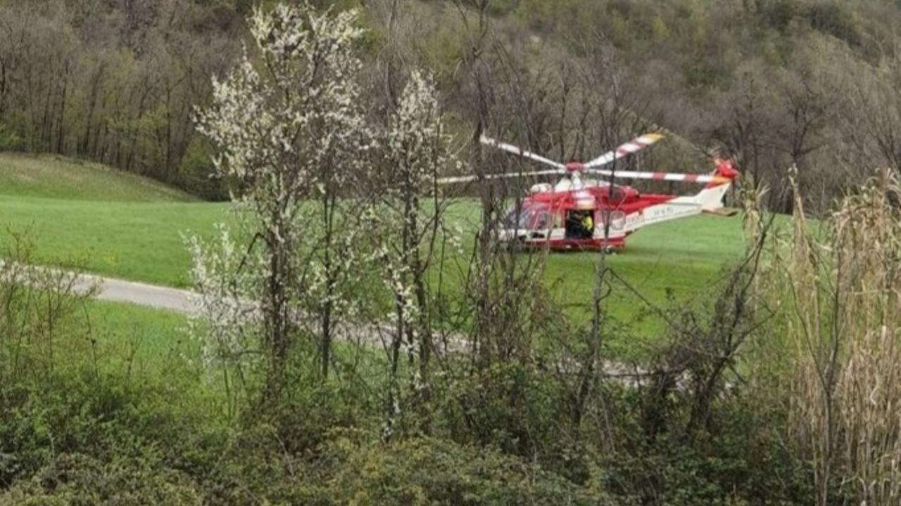 L'elicottero Drago dei vigili del fuoco ha individuato e salvato il bambino