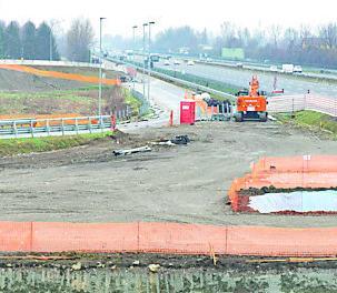 Il ponte della Nuova Estense sull'A1 chiuso a luglio: Complanarina pronta a gennaio ’27<br>
