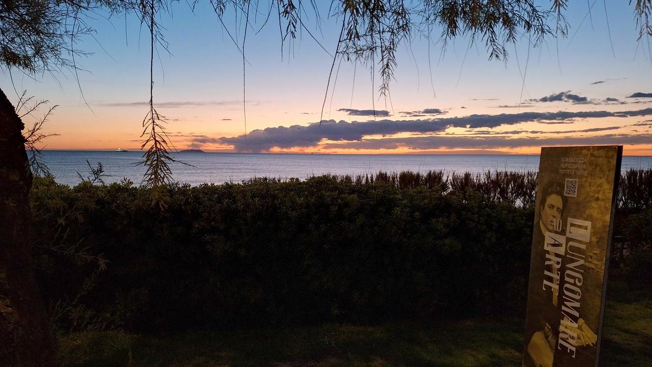 Livorno, è lungomare ad arte. Grazie Antonella Timore