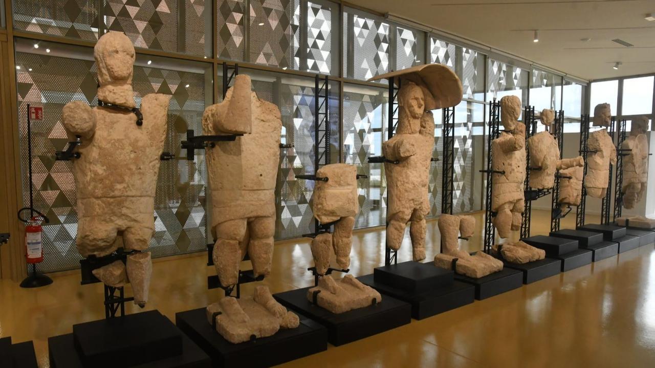 Tutti i Giganti di Mont’e Prama tornano a casa, la collezione riunita: ecco come sarà la nuova esposizione