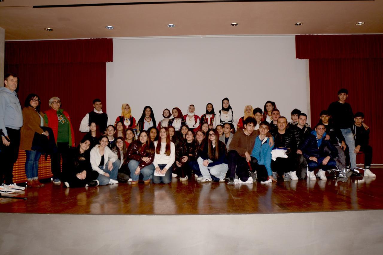 Scuola, un ponte tra la Barbagia e la Turchia. «Così lo sport può unire culture diverse»