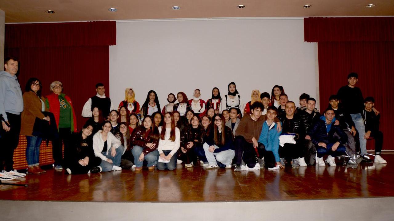 Scuola, un ponte tra la Barbagia e la Turchia. «Così lo sport può unire culture diverse»