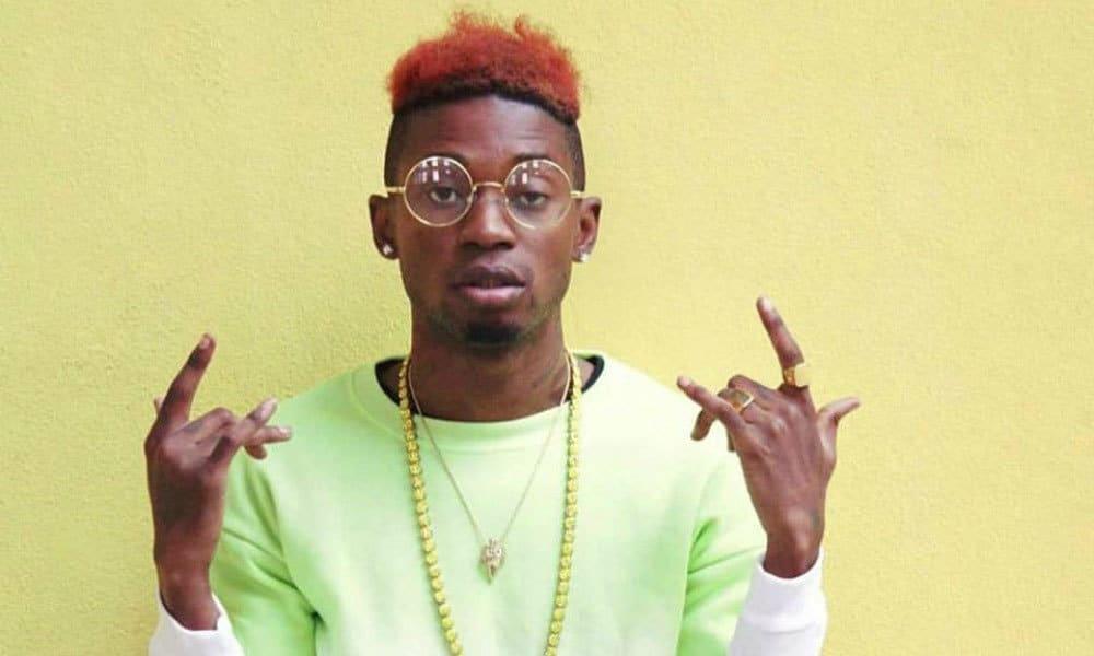 Il rapper Bello Figo è accusato di violenza sessuale su una 15enne: cosa sappiamo