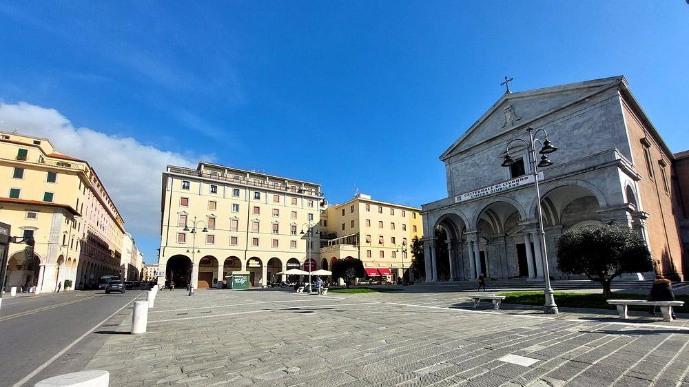 Livorno, la zona rossa si trasferisce da Garibaldi al cuore della città