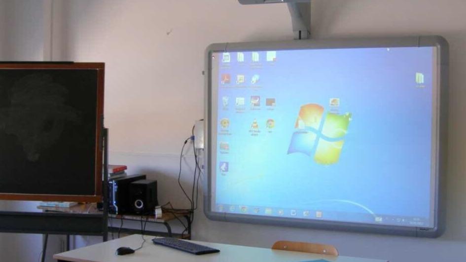 Tecnico informatico ruba trenta mini computer dalla scuola: prima viene scoperto, poi confessa – Cosa è successo