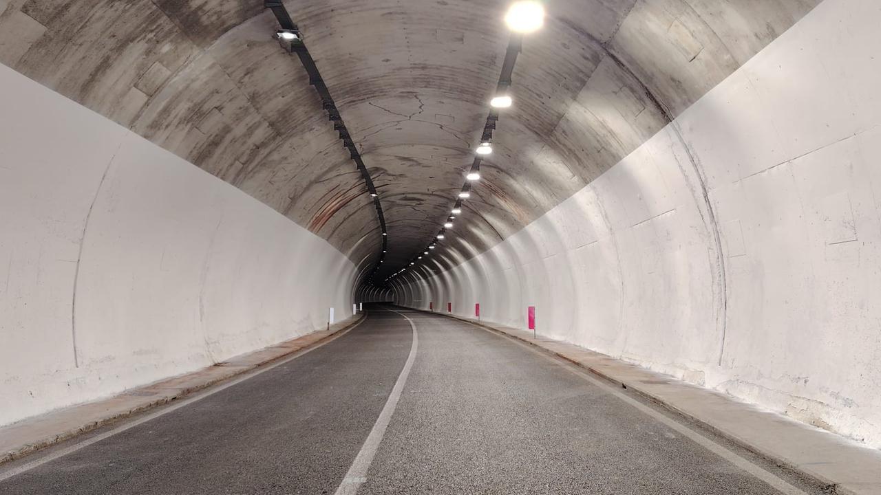 Lavori in corso sulle strade dell’Oristanese, riaperta la galleria del Grighine