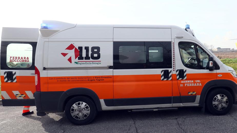 Scontro auto–scooter in via Gorizia: grave un 40enne