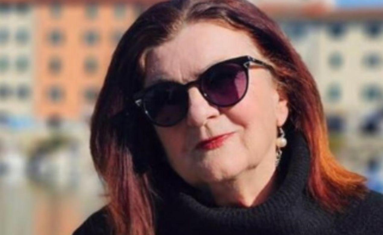 Livorno e i “Riflessi” di una prof in pensione che diventano libro: «Viaggiare è bello, Livorno di più»