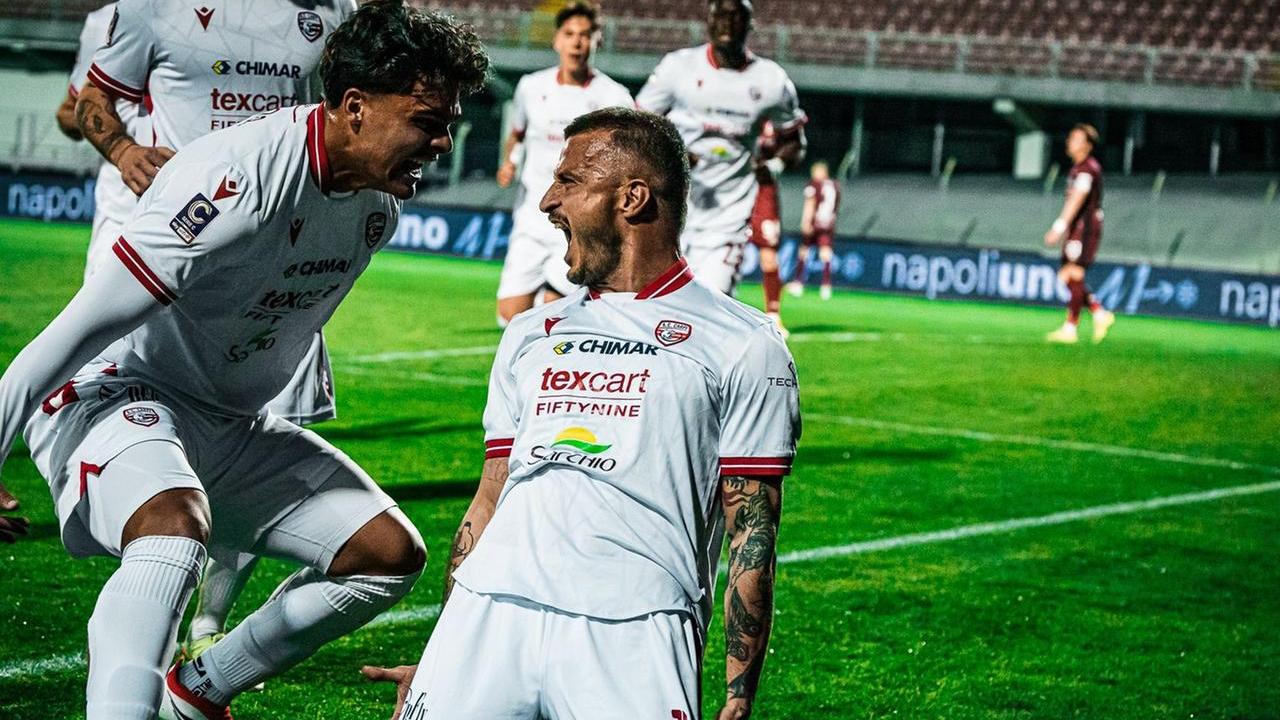 Casarini trascina i biancorossi con una doppietta (Foto: Daniele Lugli)