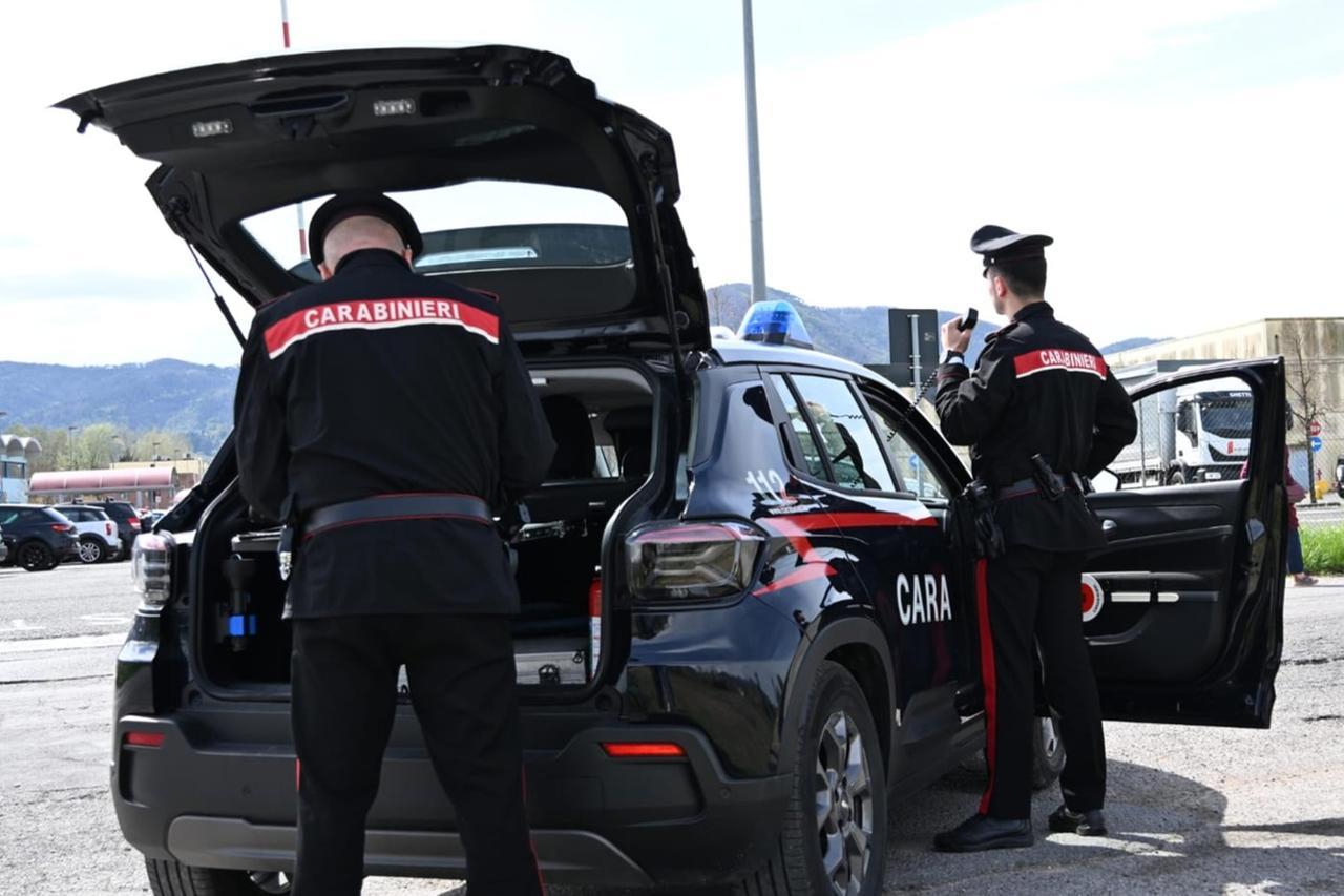 Ferrara, si finge innamorato e poi la deruba: indagato l’ex compagno