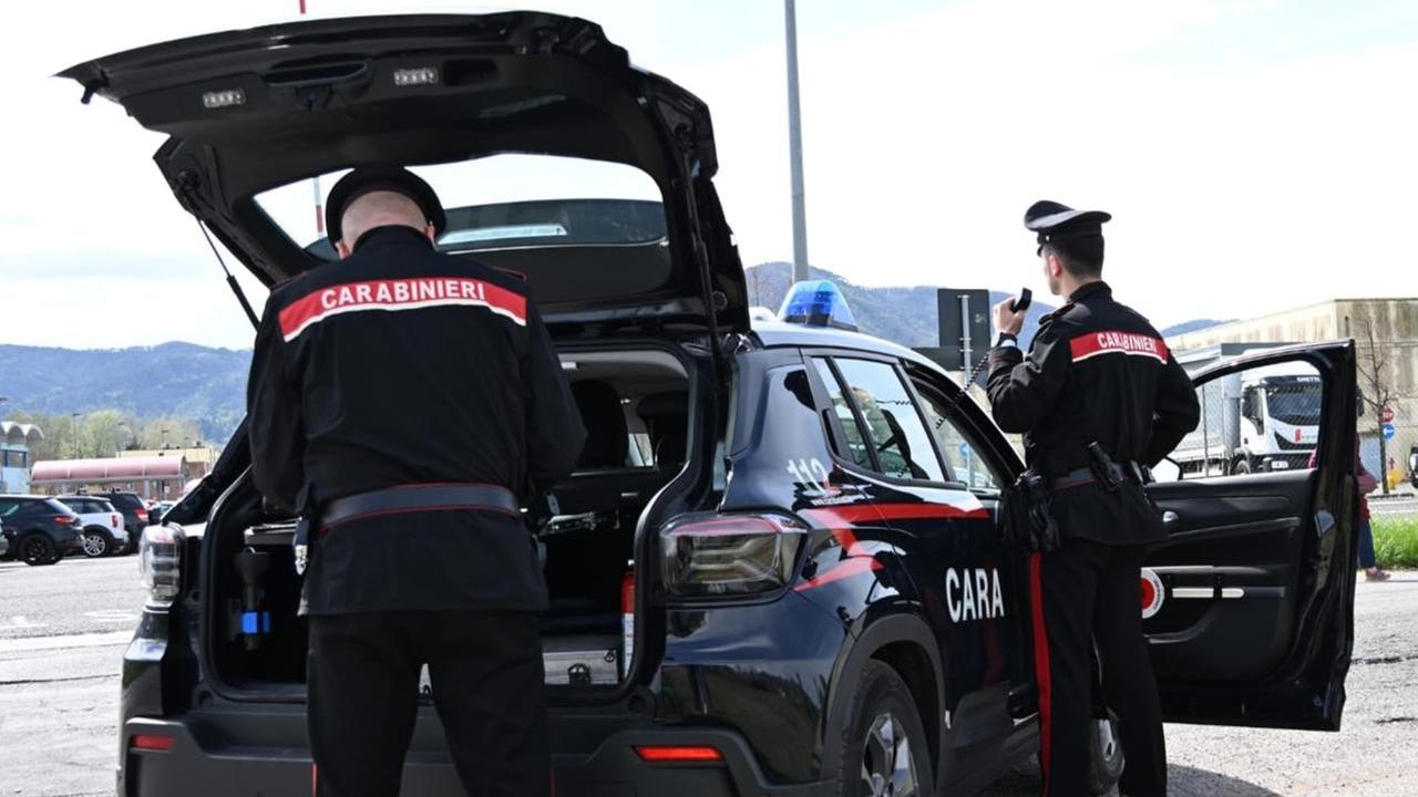 Ferrara, si finge innamorato e poi la deruba: indagato l’ex compagno