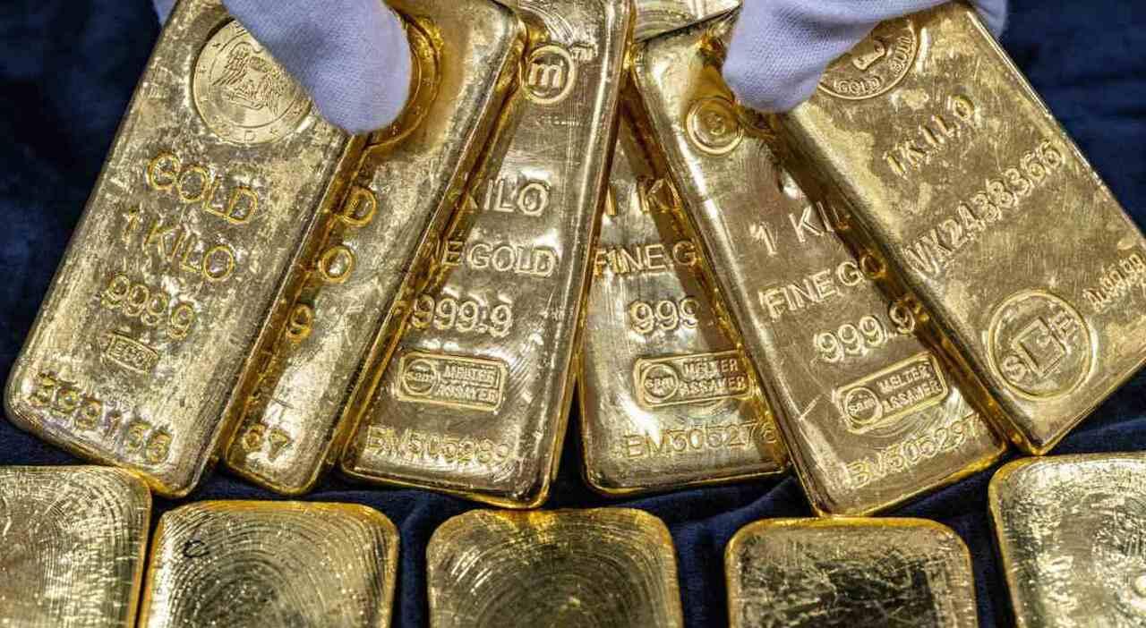 Prato, il lingotto rubato è stato trovato nell’ufficio del poliziotto ma non era d’oro