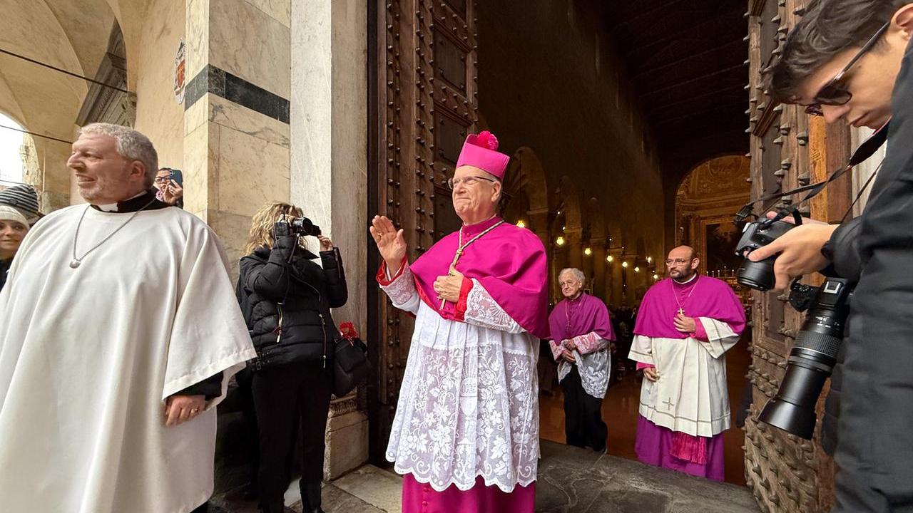 Gli auguri del vescovo per la Pasqua: «Ritroviamo speranza e amore»