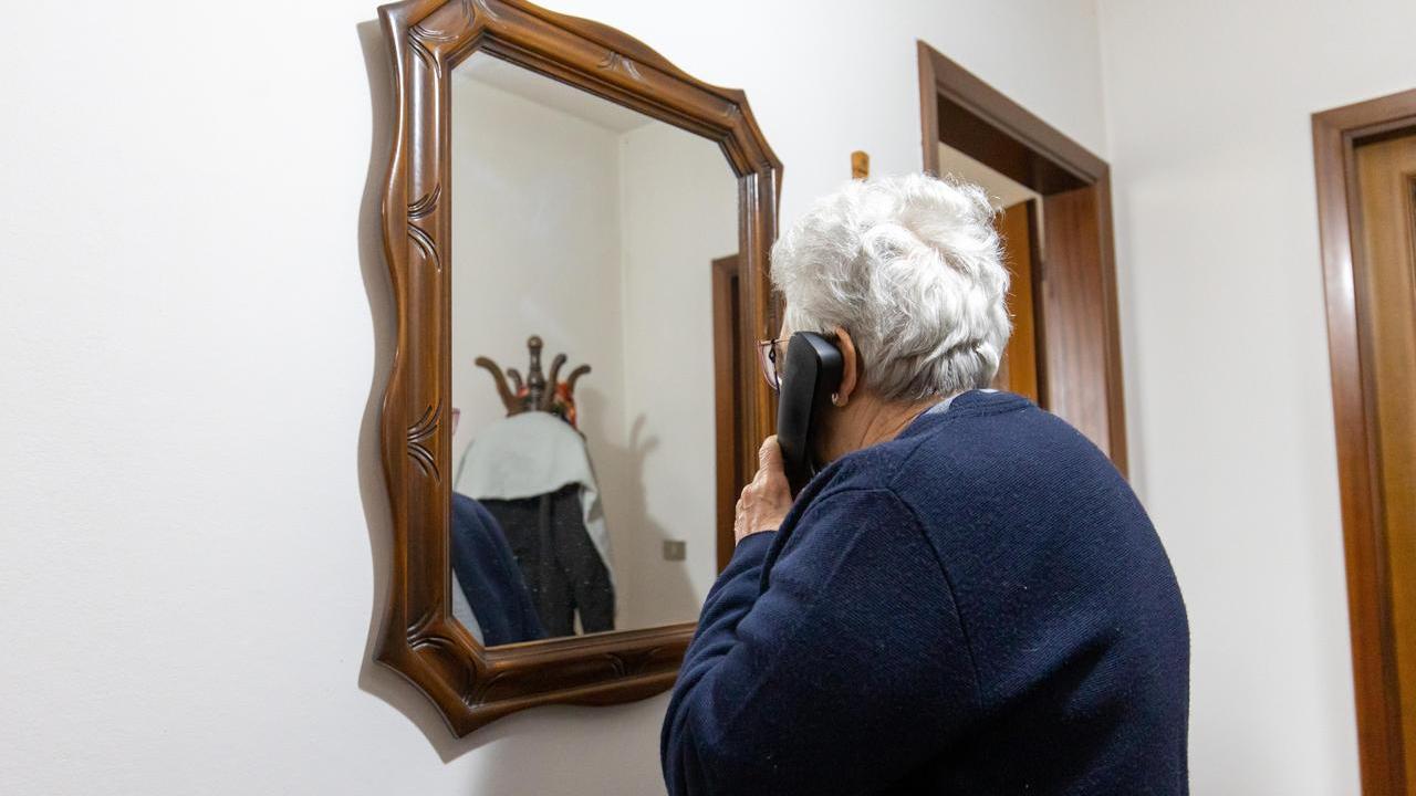 Voghiera, fingono una chiamata dalla caserma ed entrano in casa: la nuova truffa
