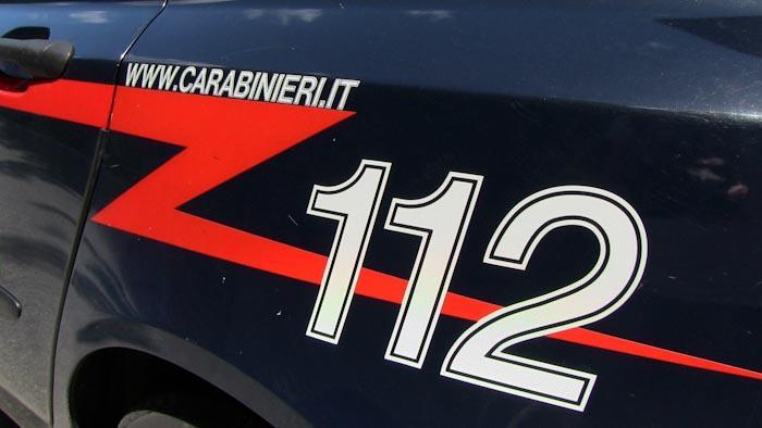 Ferrara, urla e botte in centro: due giovanissimi fermati e identificati