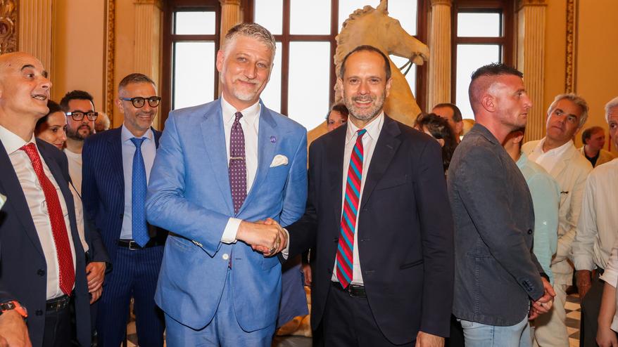 Il direttore Verde insieme al ministro Giuli