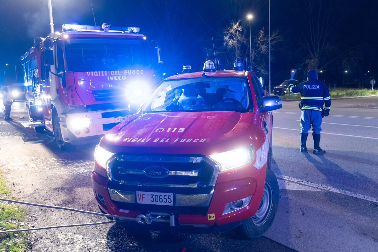 Daino attraversa la strada, doppio incidente a Lido Nazioni