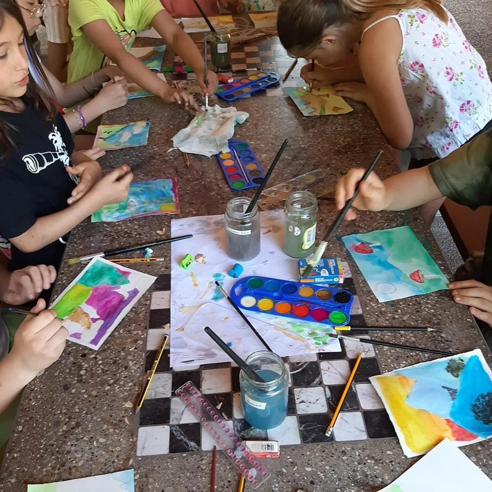 Il Comune va incontro alle famiglie: «I centri estivi siano per tutti»