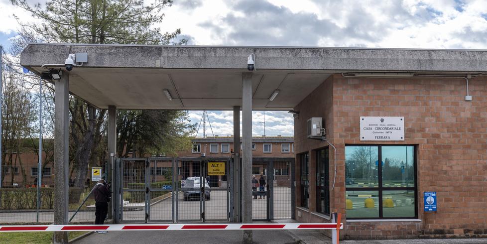 Ferrara, detenuta trans denunciò la violenza: il Tribunale archivia l’indagine