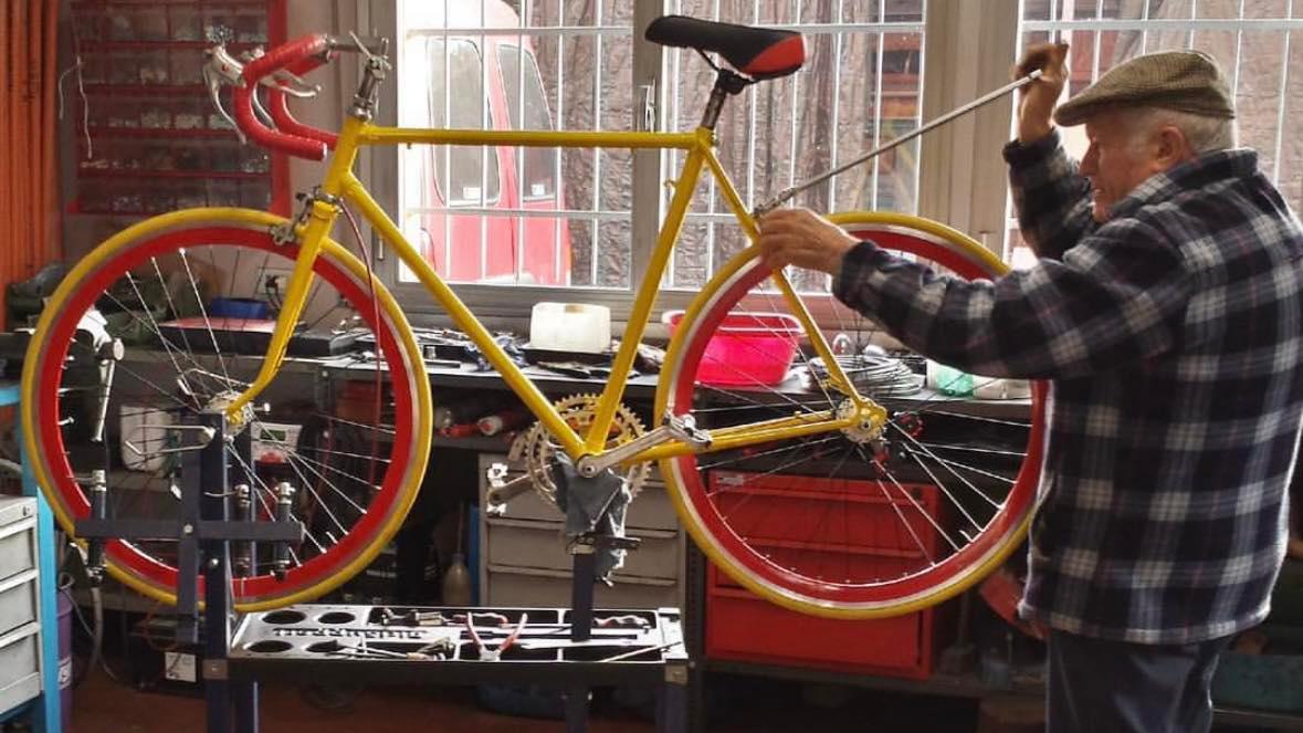 Addio a Vasco Zanichelli storico meccanico di biciclette