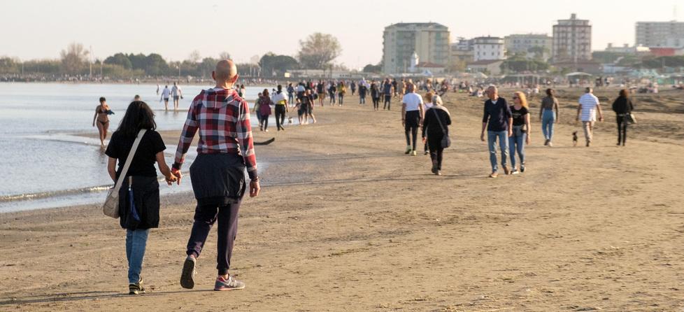 Gli stagionali ai Lidi sono senza casa: servono alloggi e convenzioni