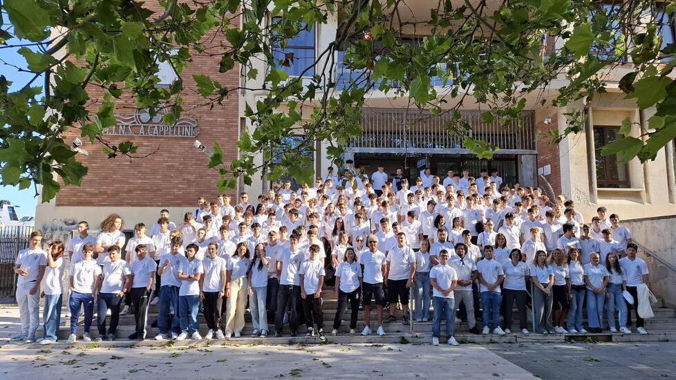 Livorno, il “manifesto” dei docenti contro violenza e repressione a scuola