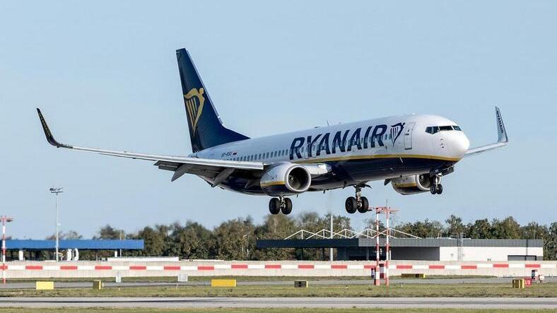 Aeroporti toscani, è allarme carburante: a Pisa salta il servizio per due operatori – Gli scenari secondo Enac