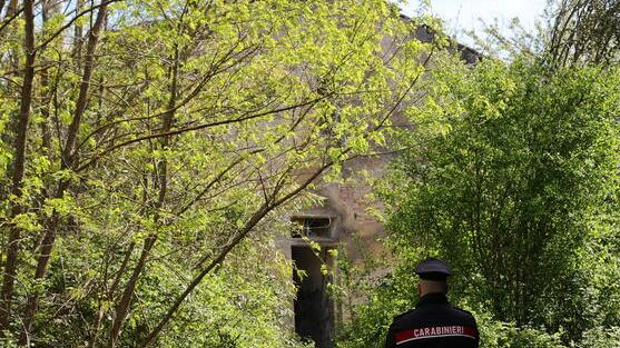Fucecchio, il corpo carbonizzato nel casolare è di un clochard: cosa sappiamo