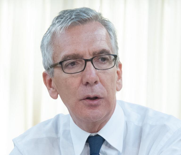 Cinque miliardi per uscire dalla crisi 