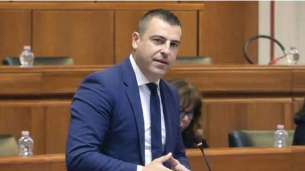 Le nuove province sarde non hanno ancora le sigle ufficiali per le targhe automobilistiche, Urpi: «Un danno economico inaccettabile»