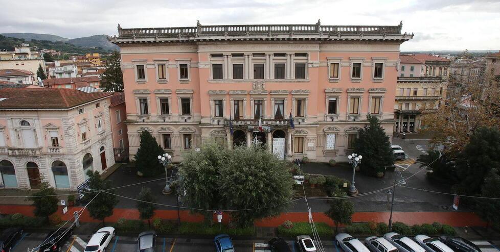 
	Palazzo civico

