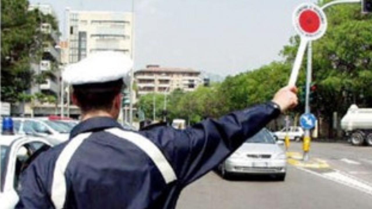 
	L'uomo ha forzato il posto di blocco

